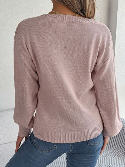 Karina - Langærmet Kabelstrikket Sweater med V-Hals